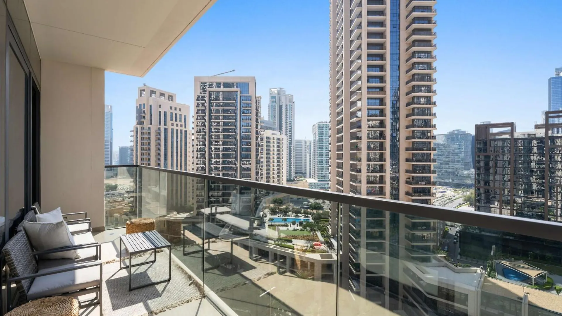 Aliving Elegant 1Br - Near Burj Khalifa & Dubai Mall Act One Act Two, Downtown Apartment