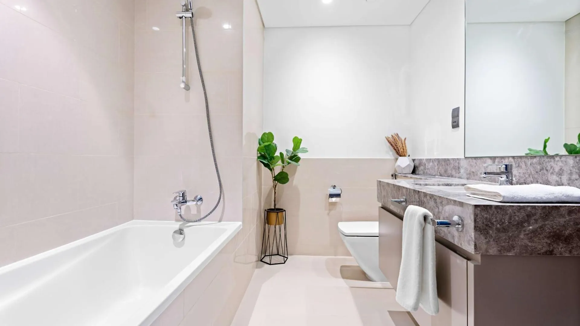 Aliving Elegant 1Br - Near Burj Khalifa & Dubai Mall Act One Act Two, Downtown