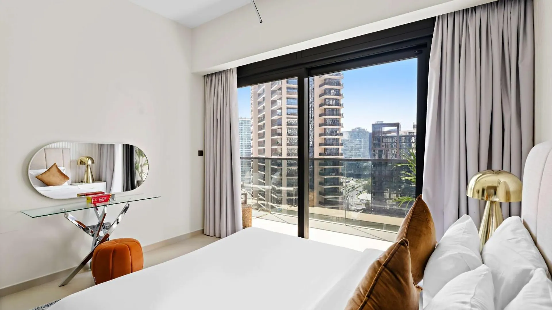Aliving Elegant 1Br - Near Burj Khalifa & Dubai Mall Act One Act Two, Downtown Apartment